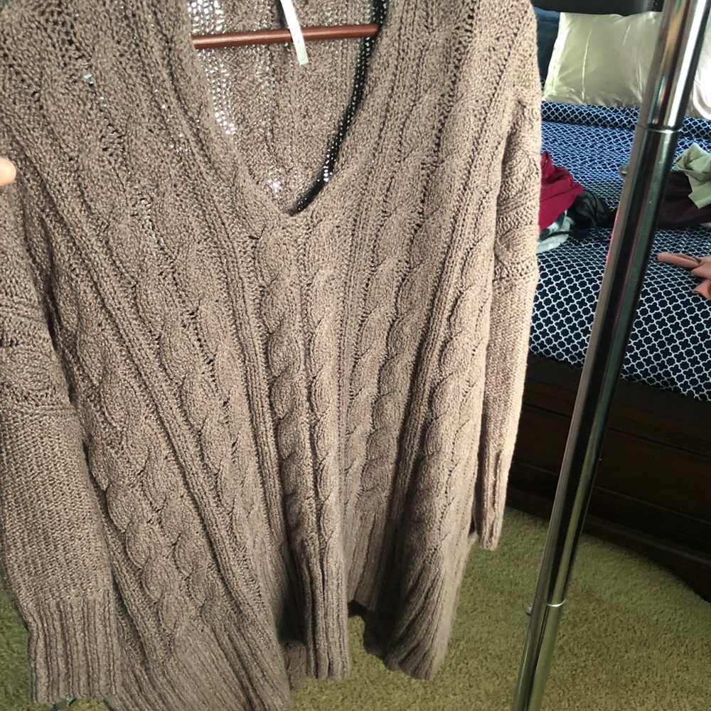 Clothes - Picture 3 of 3